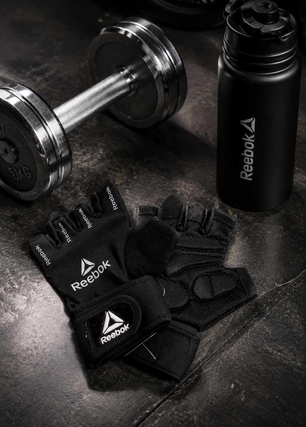 دستکش بدنسازی نیم‌پنجه Reebok؛ ایمنی و قدرت در دستان شما!
