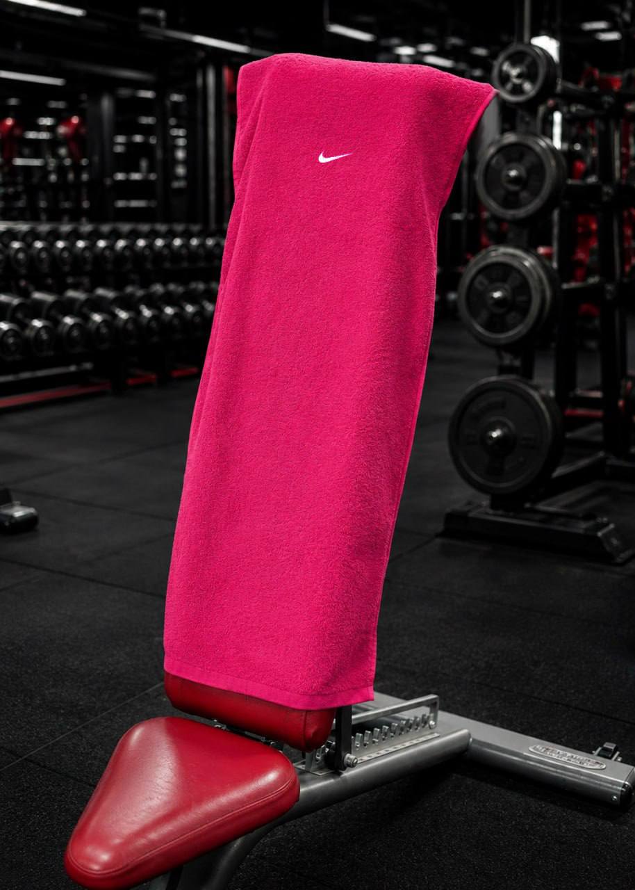 حوله و زیرانداز ورزشی هولدردار نایک (Nike) – پارچه حوله‌ای ۱۰۰×50