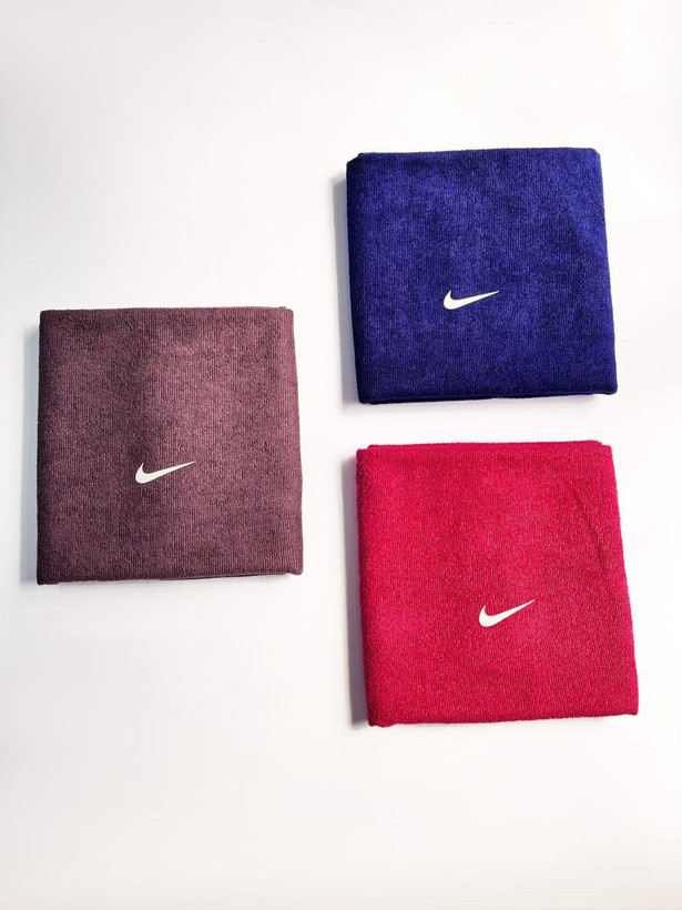 حوله و زیرانداز ورزشی هولدردار نایک (Nike) – پارچه حولهای ۱۰۰×50